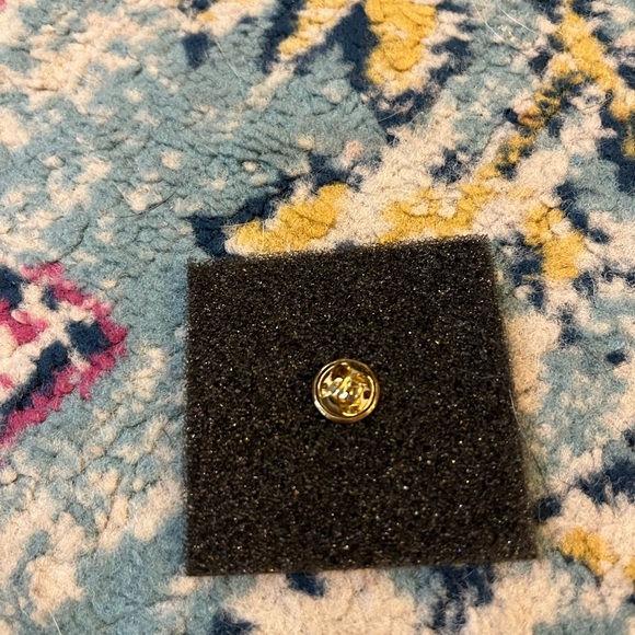 Dr. Taylor Alison Swift enamel pin - Picture 3 of 5